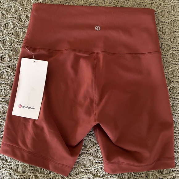 Lululemon Wunder Train HR 6” Short - Picture 4 of 5